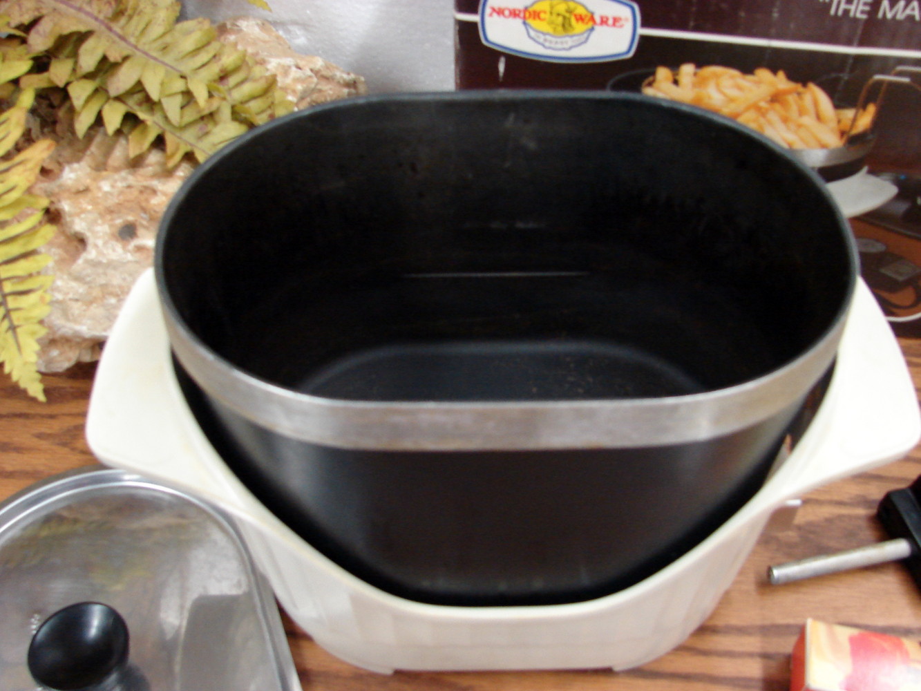 Vintage Nordic Ware Electric Multi-Fri Frying Machine Complete in Box - Image 2