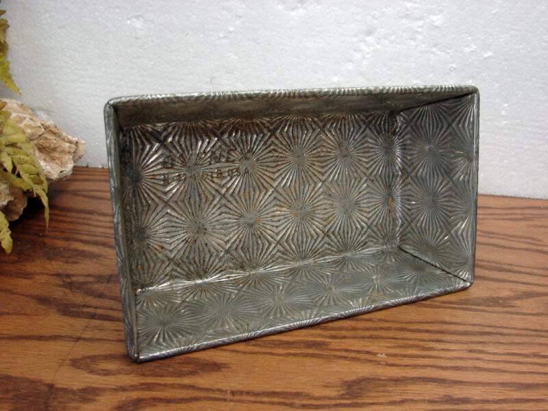Vintage Metal Tin Ovenex Starburst Bread Loaf Baking Pan 9 x 5 x 3