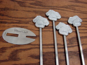 Set/4 Pampered Chef w/ Chef Hat BBQ Skewer Food Slider Shish Kebab Skewers