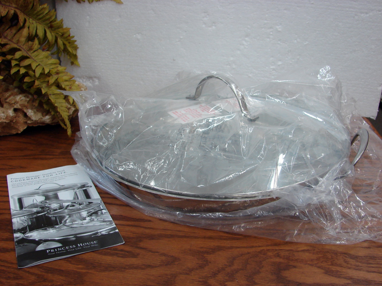 Brand New Princess House 13" Stainless Steel Induction Ready Sear Pan w/ Etched Glass Lid - Image 2