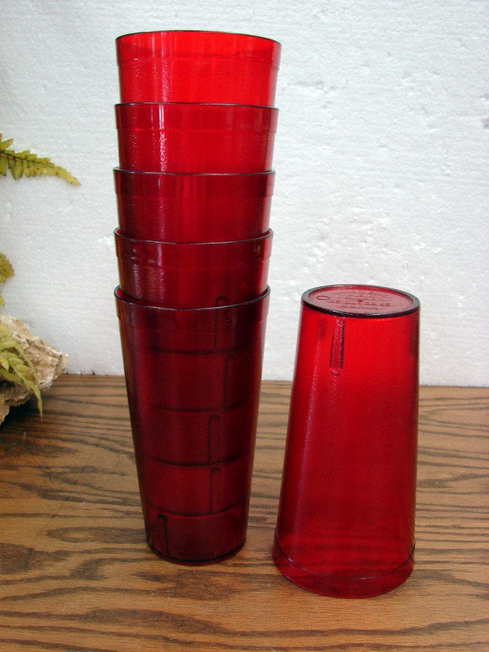 Set/6 Used Red Pebble Plastic 20 oz Restaurant Tumbler Glasses Winco