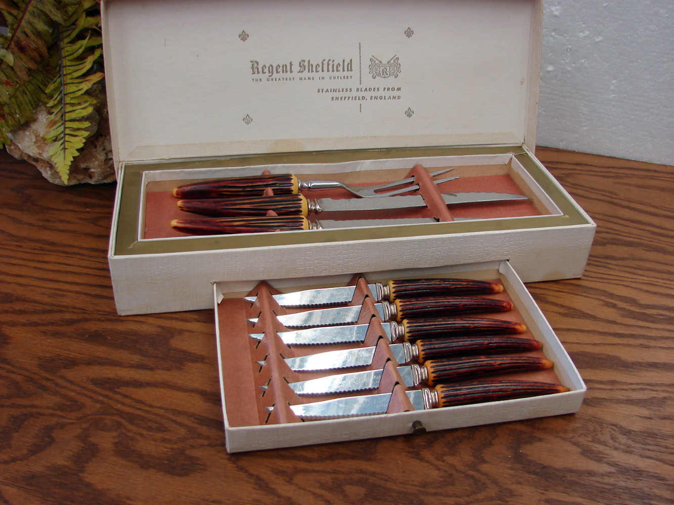 Vintage Faux Antler England Regent Sheffield 9 Pc Meat Carving Steak Knife Set in Case