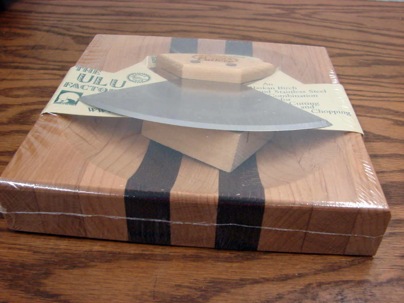 Brand New Ulu Factory Alaska Birch Chopping Bowl Block w/ ULU Knife Stand - Image 2