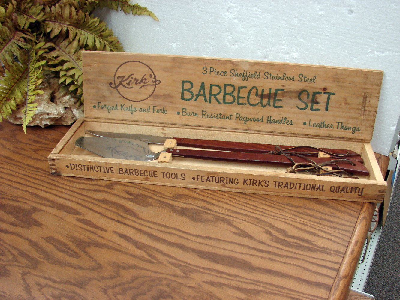 Vintage Kirk's Sheffield 3 Pc Stainless Barbeque Set Ragwood Handles Wood Box