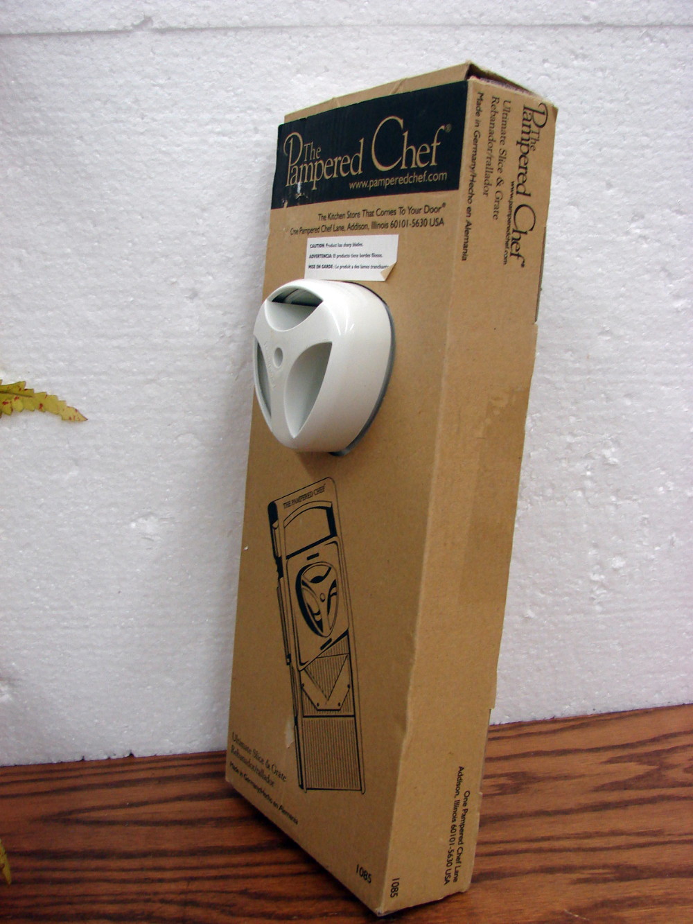 Like New Pampered Chef Ultimate Slice Grate #1085 Complete