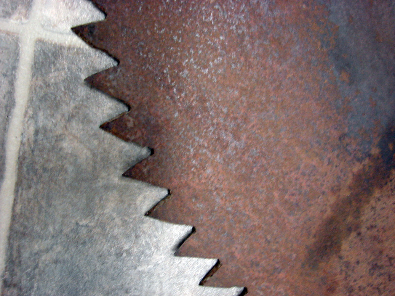 Rusty Antique 28" Steel Buzz Saw Mill Circular Saw Blade - Image 2
