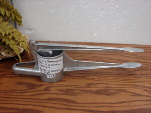Vintage Cast Aluminum Kull Original Spatzles Schwob Maker Egg Pasta Noodle Germany