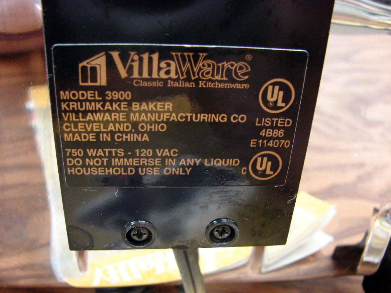 VillaWare Krumkake Baker Electric Non Stick Iron Pizzelle Maker #3900 w/ Recipes - Image 3