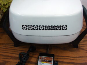 Vintage West Bend Electric Skillet Chicken Fryer White Square Tested