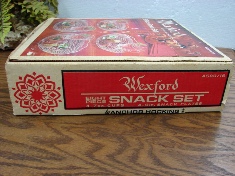 Vintage Anchor Hocking Wexford 8 Piece Snack Set in Original Box
