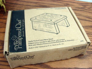 Brand New Pampered Chef Wood Stand for Apple Peeler/Corer #2435