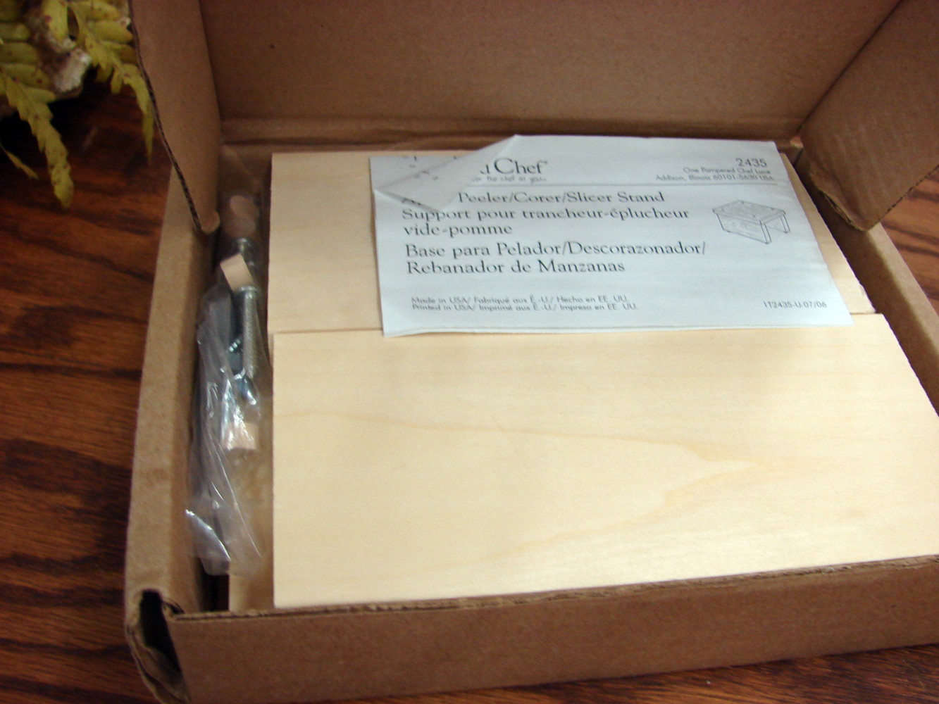 Brand New Pampered Chef Wood Stand for Apple Peeler/Corer #2435 - Image 2