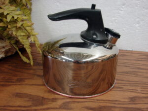 Vintage Copper Bottom Revere Ware 1.5 Qt Tea Pot Kettle Whistling Stainless Teapot