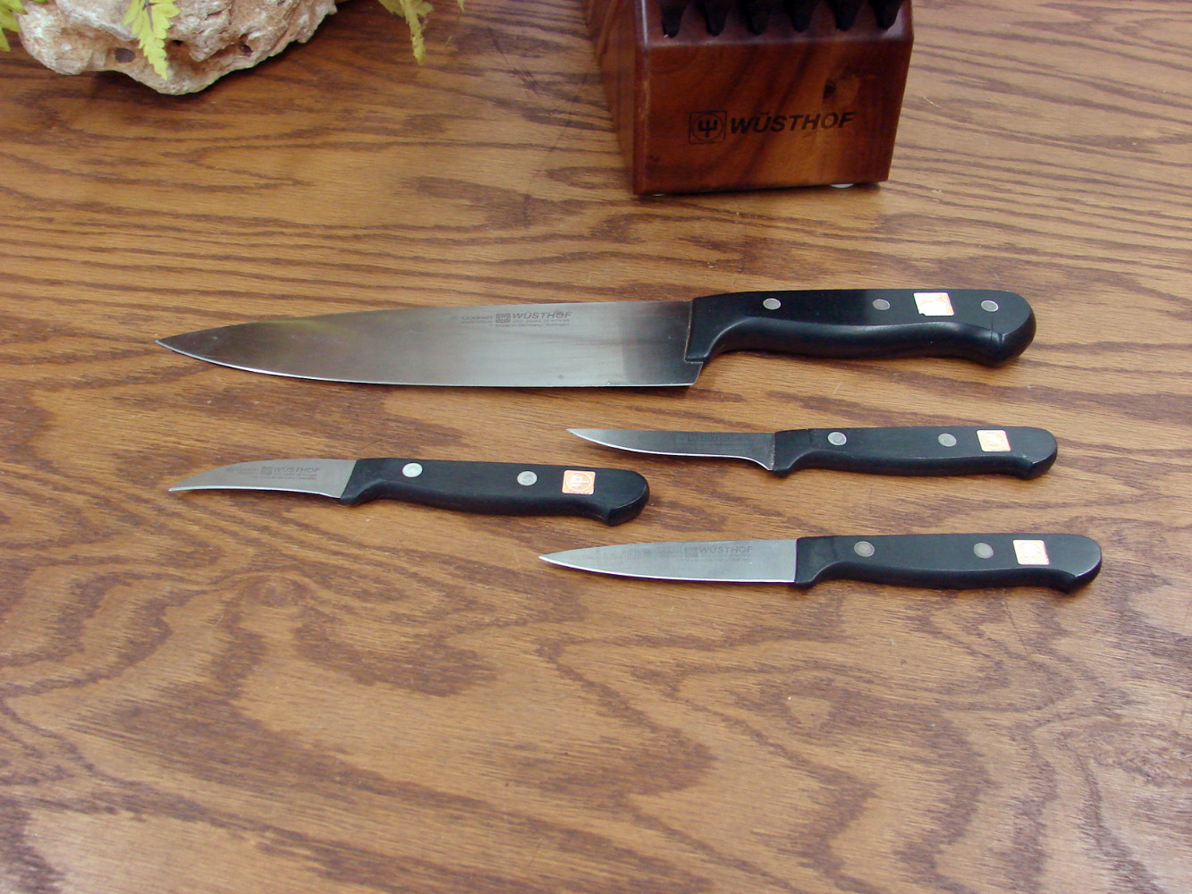 Used Wusthof Germany 16 pc Knife Set w/ Wood Block Storage - Image 8