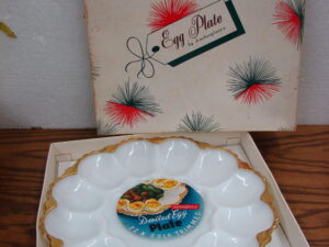 Brand New Vintage Fire King White Heavenly Devil Egg Platter Serving Dish Gold Scallop