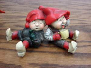 Vintage Retired Candy Design Norway Figurine Carl Larsson Children Drinking