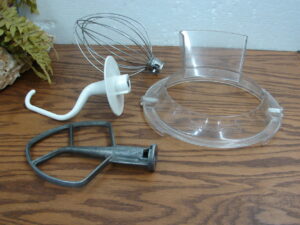 KitchenAid 4 1/2-5 Quart Stand Mixer Bowl Funnel Beater Dough Hook Whisk