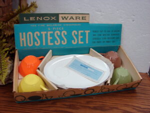 Brand New Vintage Melmac LenoxWare Melamine Lenotex Plastic Retro Snack Set Original Box