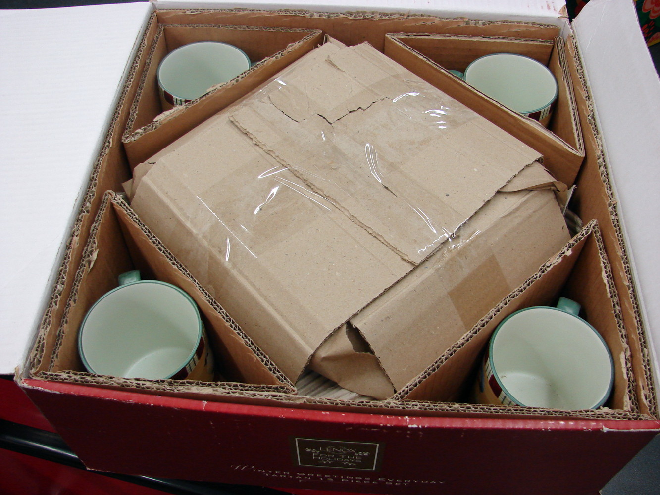 Brand New in Box Lenox Winter Greetings Everyday Backyard Birds 12 Piece Set Serving for Four - Image 6