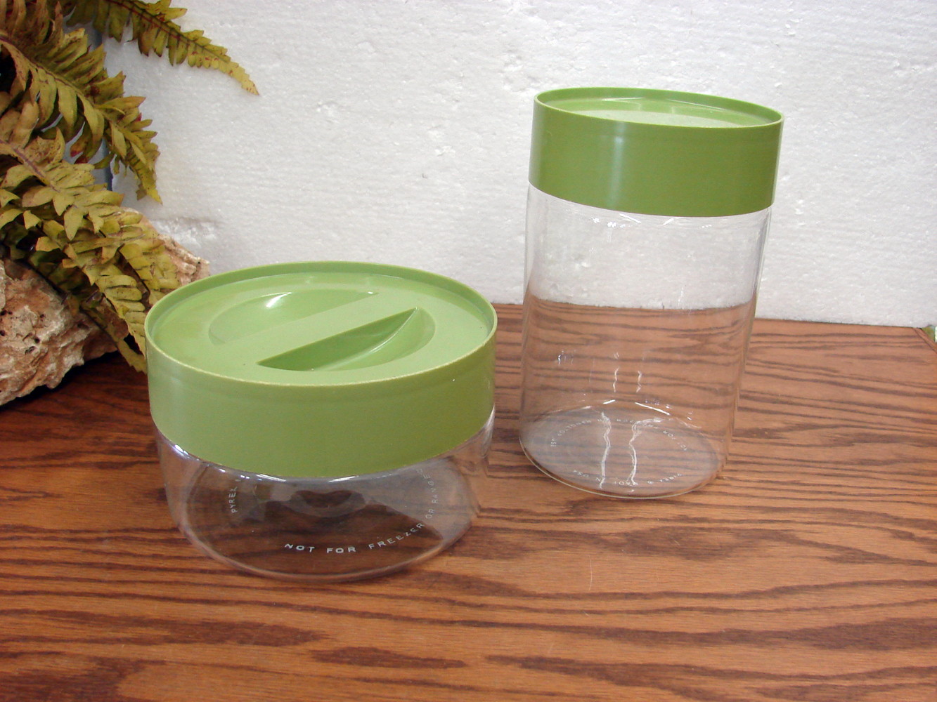 Set/2 Vintage PYREX Clear Glass See 'N Store Canister Avocado Green Lids
