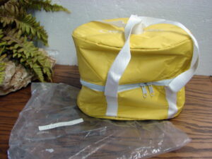 Brand New Rival Crock Pot Traveler Insulated Carrier Zip Up Bag Handles Round Yellow