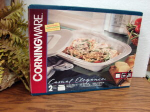 Brand New in Box Corning Ware Casual Elegance 10 x 13 Oblong w/ Storage Lid