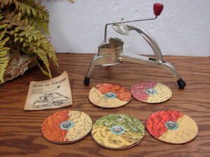 Vintage Mouli-Julienne Salad Maker Complete 5 Disc Set w/ Instructions/Recipes