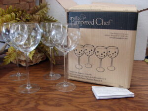 Set/4 Pampered Chef #2334 Frosted Dots Wine Glasses Stemware Original Box