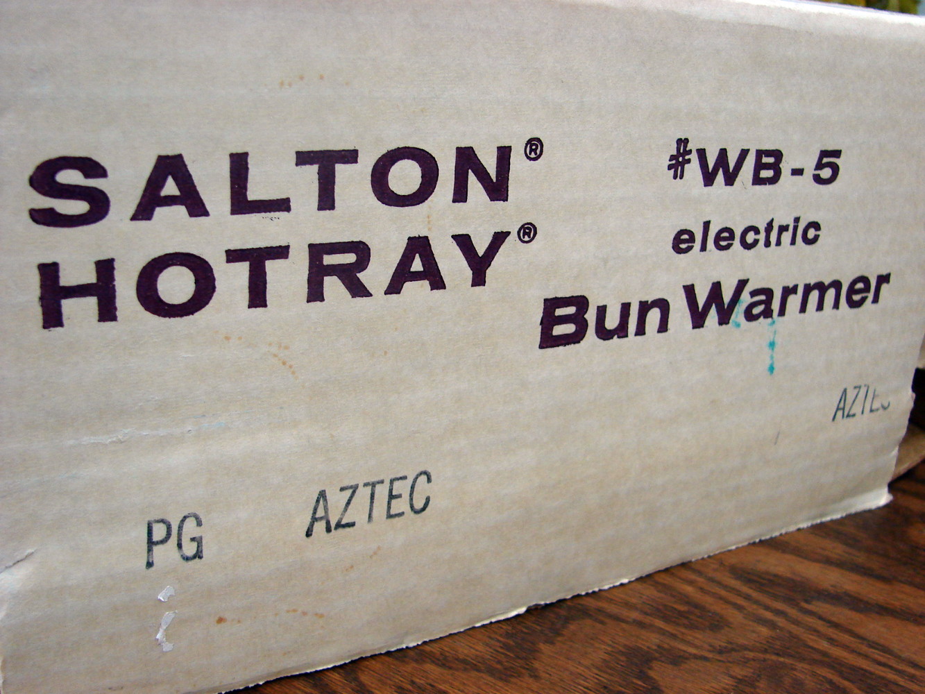 Brand New Vintage MCM Salton Hotray WB-5 Electric Bread Bun Warmer Aztec Cloth Lid - Image 3