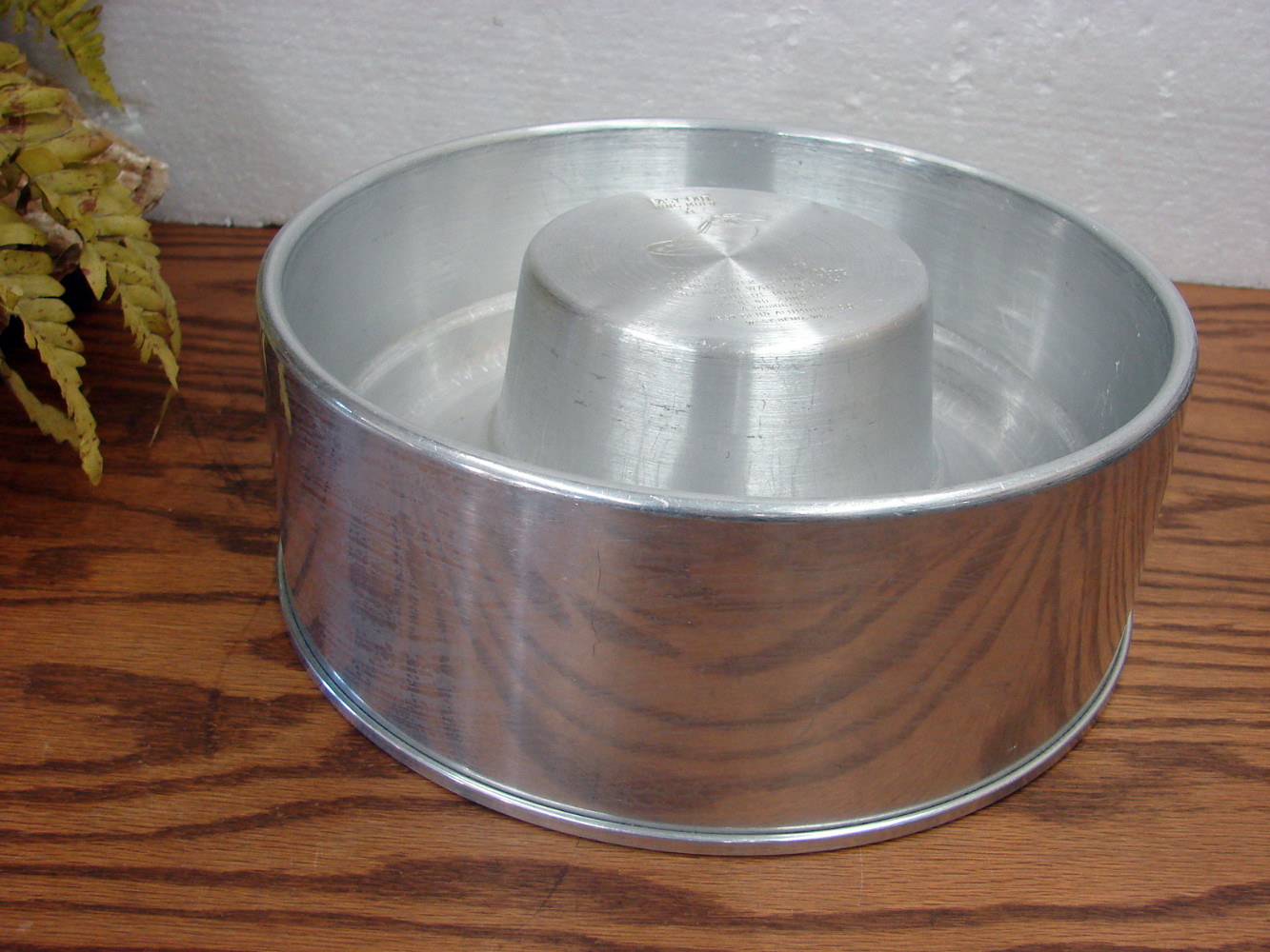 Vintage West Bend Easy Out Ring Gelatin Mold Jello Salad Ring Aluminum - Image 2