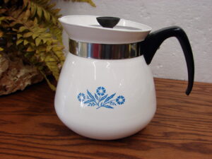 Vintage 2 Qt Corning Ware Blue Cornflower Teapot Coffee Tea Server Carafe 8 Cup