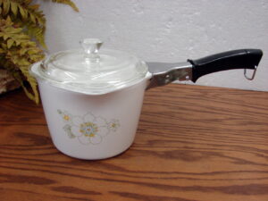 Vintage Corning Ware USA Floral Bouquet P-55 Complete Sauce Maker w/ Lid Handle