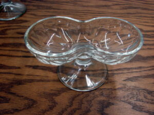 Set/4 Vintage Clear Glass Ice Cream Double Scoop Pedestal Dish Sundae