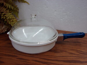 Princess House Nouveau White Ceramic Cookware 10 1/2" Skillet Pan w/ Dome Lid Handle