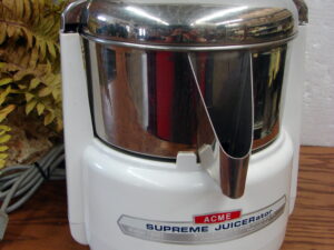 Commercial Grade Electric ACME Supreme Juicerator #6001 Vegetable Fruit Juicer Tested