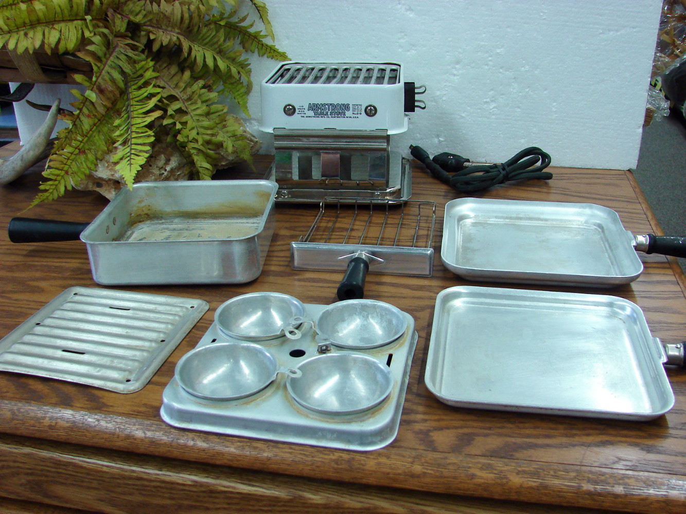 Vintage Porcelain Chrome Electric Armstrong Table Top Stove Oven Grill Poacher Broiler Tested - Image 3
