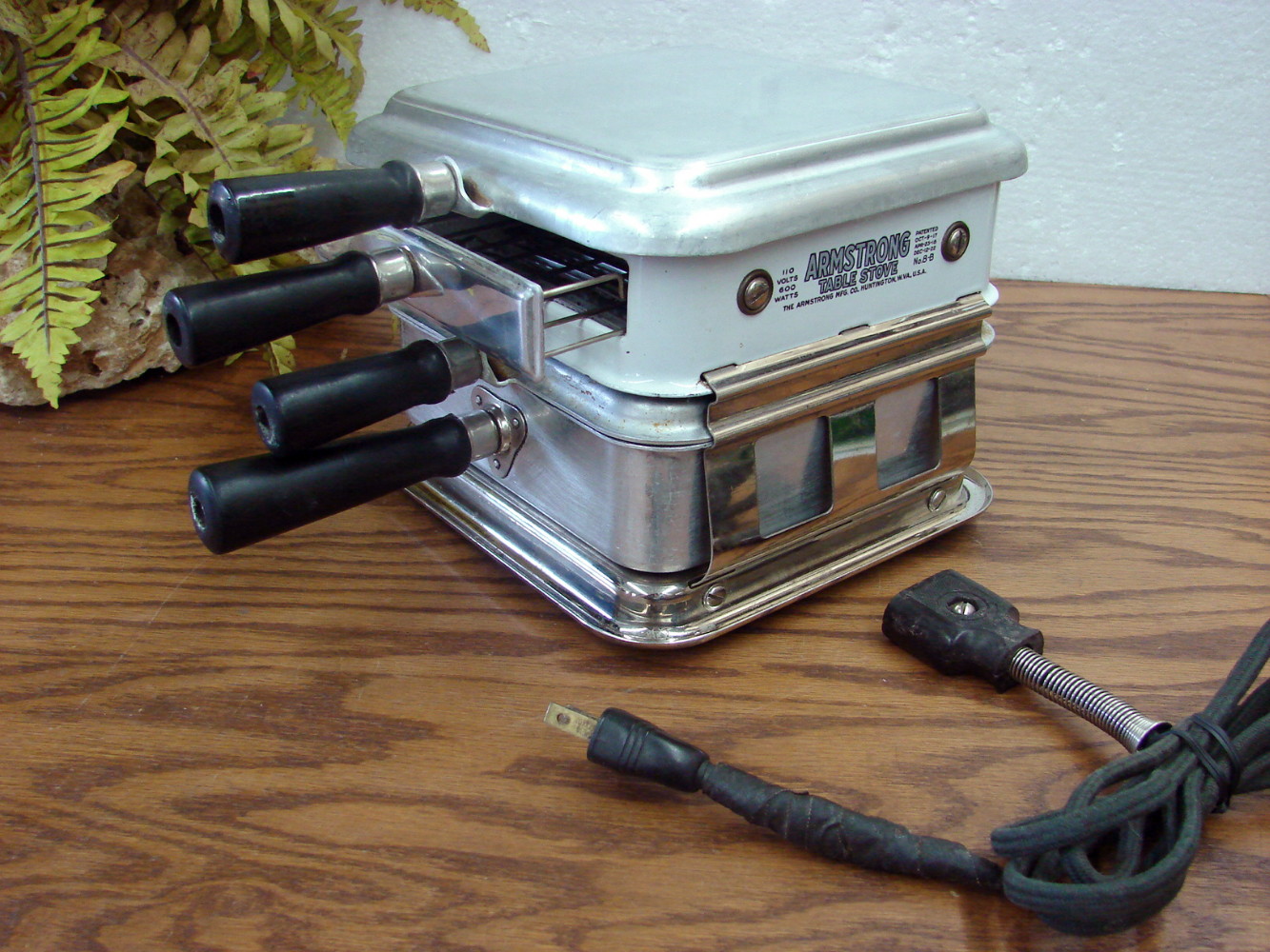 Vintage Porcelain Chrome Electric Armstrong Table Top Stove Oven Grill Poacher Broiler Tested