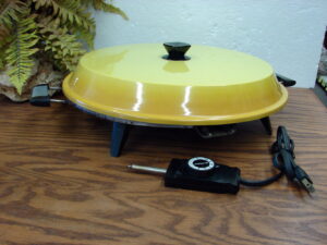 Vintage Yellow Fade Aluminum Lid for 16" Lefse Griddle Grill Lid Only