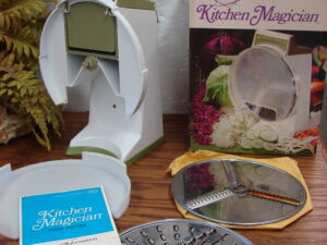 Vintage Popeils Kitchen Magician Food Vegetable Cutter Slicer Shredder Julienne in Original Box