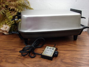 Vintage Non Stick Lektro Maid Electric Skillet Griddle #13669 w/ Dome Lid