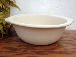 The Pampered Chef Stoneware 12" Deep Baking Bowl Light Tan #1450