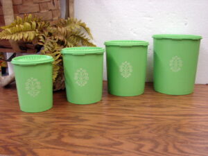 Vintage Tupperware Set/4 Green Apple Servalier Canister w/ Lids 805 807 809 811