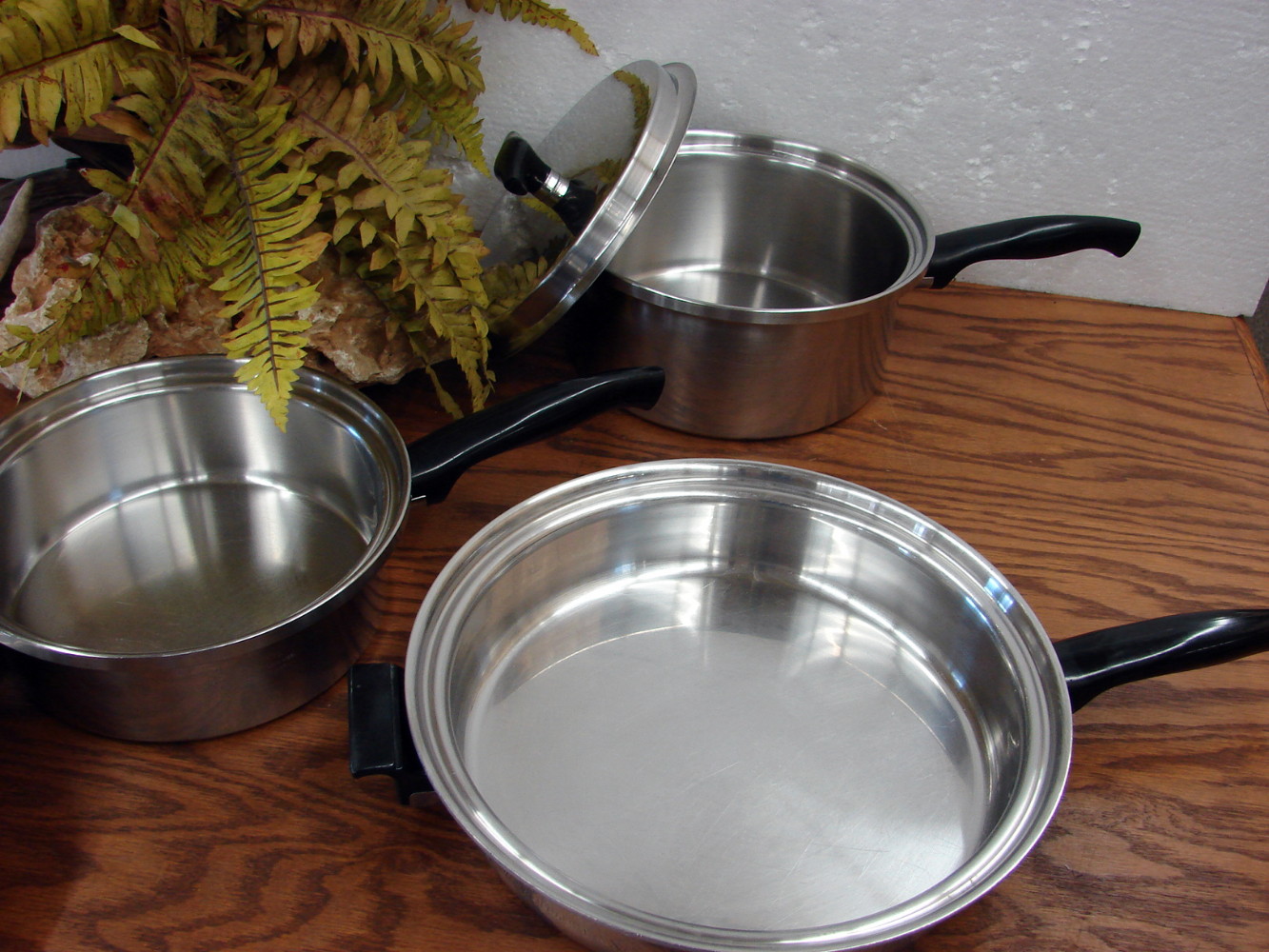 6 pc Vintage Kitchen Craft 3 Ply Stainless Steel Sauce Pan Melting Pot Skillet w/ T Handle Lids - Image 2