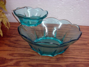 Vintage Anchor Hocking Swedish Modern Aquamarine Chip Dip Set w/ Bracket