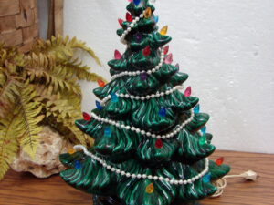 Vintage Ceramic Christmas Tree Light Up Multi Color Bulbs Pearl Garland w/ Base 16"