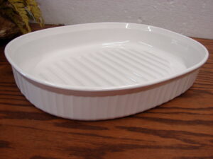 Corning Ware French White Oval Roaster Ribbed Casserole MC-4