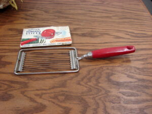 Vintage Ekco Miracle Tomato Slicer In Original Sleeve Cheese Butter Red Wood Handle