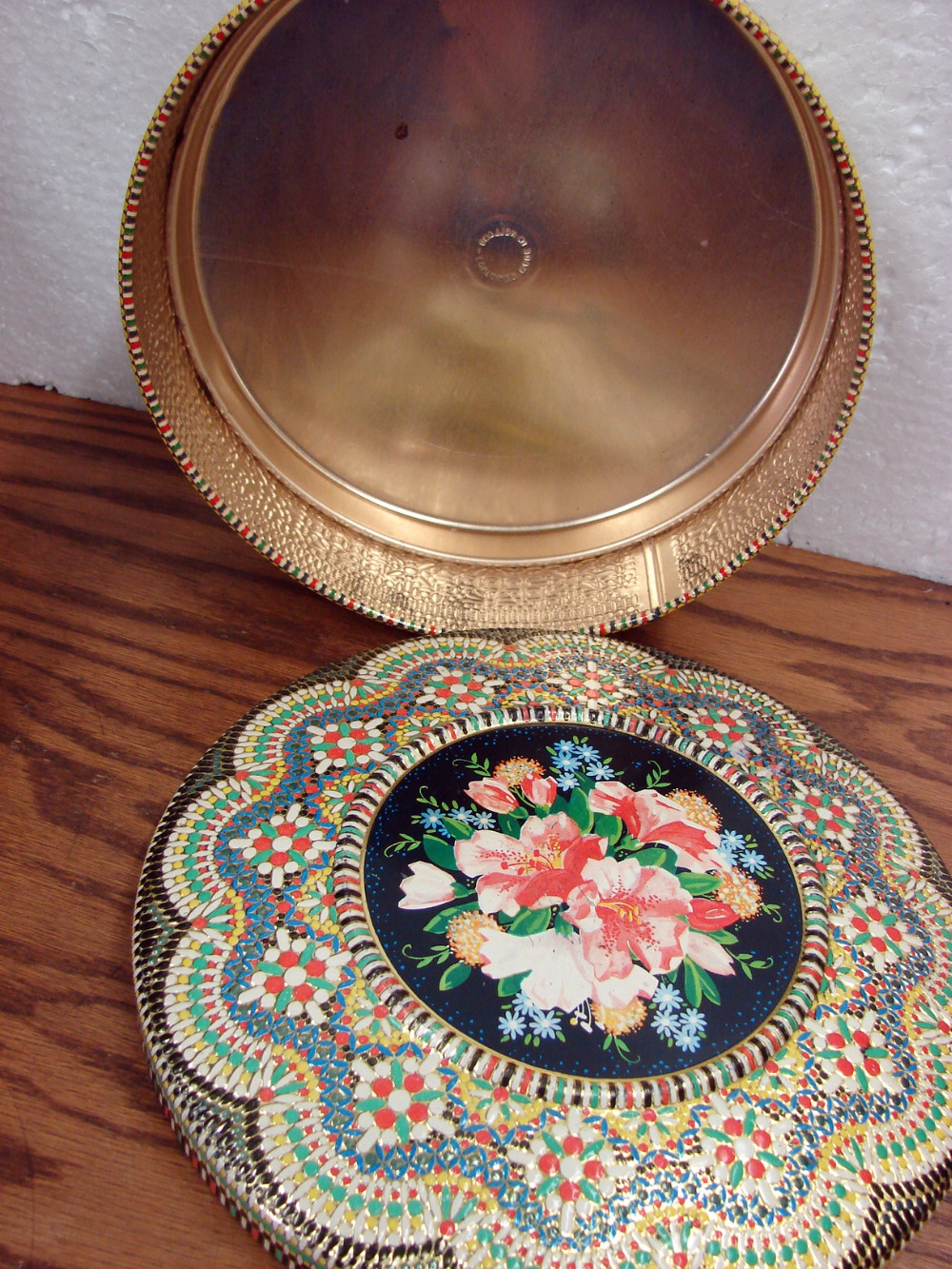 Vintage Made in Holland Decorative Floral Embossed Round Sewing Tin Container w/ Lid - Image 2