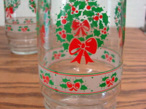 Set/4 Vintage Indiana Glass Victorian Christmas Wreath Glasses 16 oz Cooler
