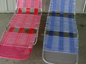 Set/2 Vintage Tri Folding Vinyl Jelly Tube Chaise Lounge Chair Pink Pewter